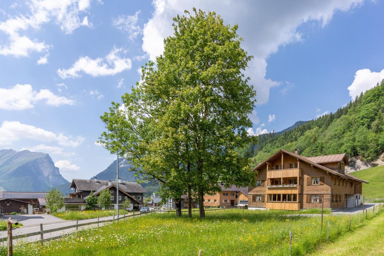 Haus Maria-Theresia Schoppernau Exterior foto
